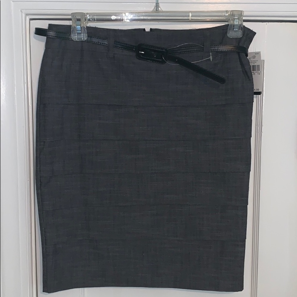 GREY PLEATED PENCIL SKIRT WITH BELT
